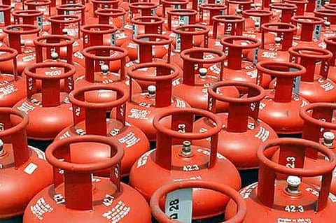 LPG_cylinder_Ujjwala_energy_watch