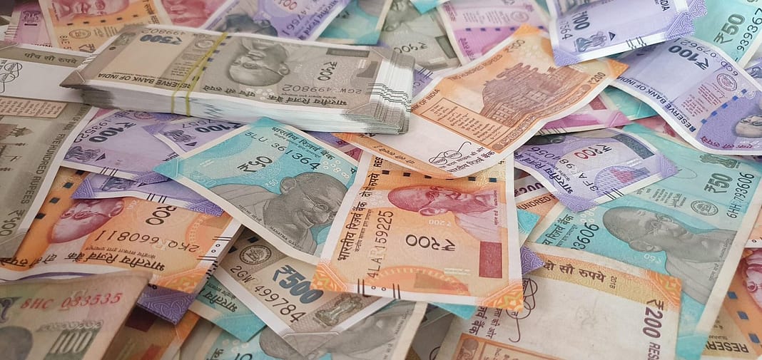 Indian Rupee Hits Record Low as Oil Prices Surge and Inflation Risks Rise