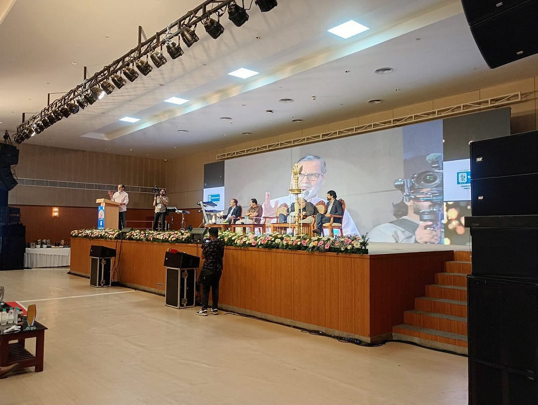 കൊചൗസേപ്പ്ചിറ്റിലപ്പള്ളി വിജയ് ഭവ മീറ്റ്