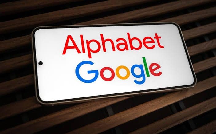 Alphabet to Sell Rare 100-Year Bonds to Fund AI Expansion