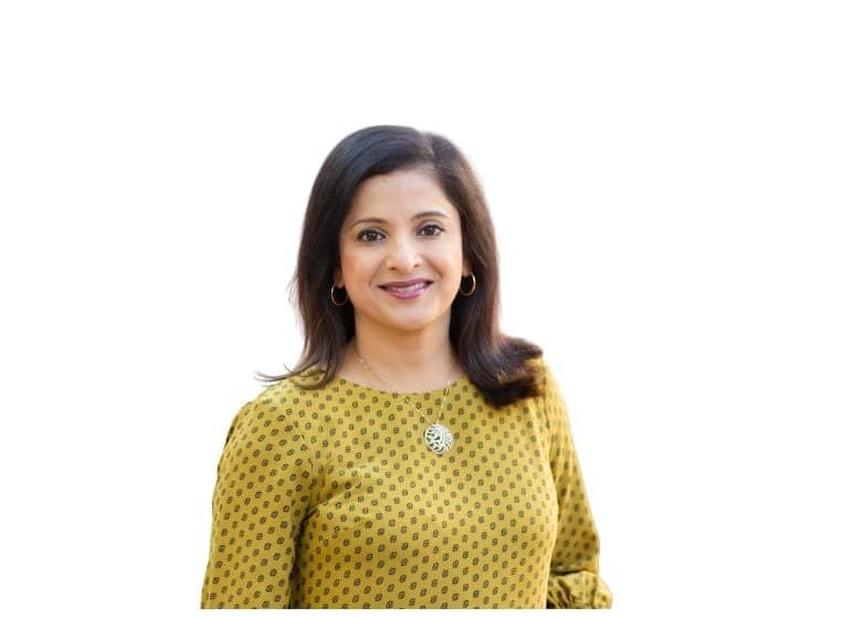 ഇരുപത്തിയൊന്നാം വയസ്സിൽ രാജ്യം വിട്ടെങ്കിലും ഇന്ന് കോടീശ്വരി